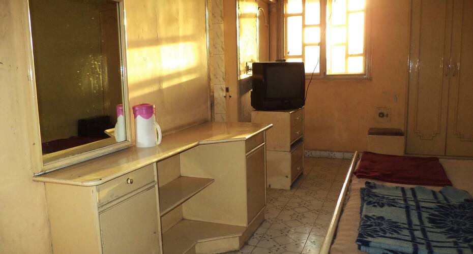 Hotel Sabar Guest House, Bharuch 2